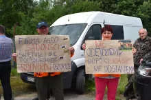 Sprzedał byki i nie dostał ani złotówki. Rolnik z Kujaw stracił 250 tys. zł (zdjęcie z protestu, nie przedstawia rolnika potrzebującego pomocy)