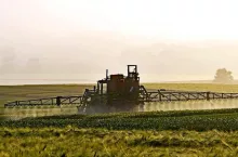 pole, maszyna rolnicza