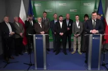 Minister z rolnikami apeluje do prezydenta o podpisanie ustawy o aktywnym rolników