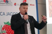 Dr hab. Zbigniew Jarosz, Doradca Jagodowy, w trakcie konferencji Praktycznie o truskawkach