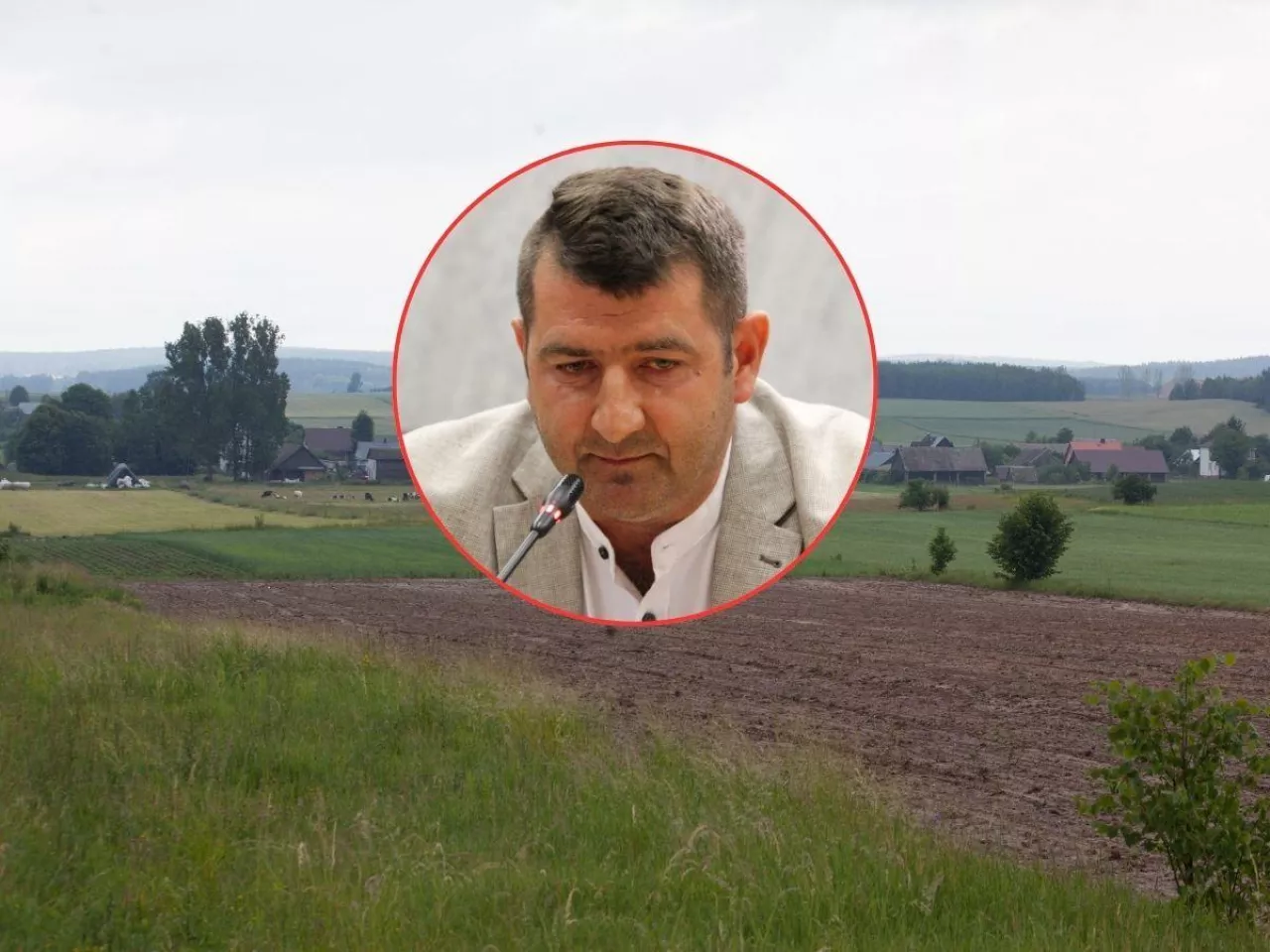 pole na Podlasiu, twarz rozmówcy rolnika z Podlasia, Dariusza Ciochanowskiego