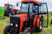 Odnowiony MF 255 w wersji sadowniczej