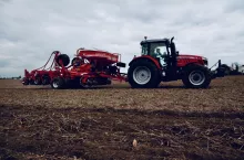769370