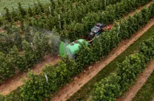 Opryskiwacz sadowniczy Tajfun