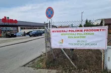 baner promujący polską żywność we Wrześni, wielkopolskie