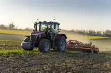 Testy PowerMix pozwalają ocenić i porównać osiągi ciągników w serii kontrolowanych warunków roboczych