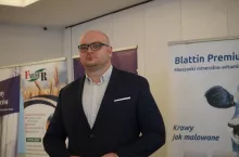 Jeśli chcemy sprawdzić stado pod kątem kwasicy, badajmy krowy między 20, a 40 dniem laktacji,z najwyższą dawką paszy z robota. To one bowiem za błędy żywieniowe” płacą” jako pierwsze - twierdzi dr inż Piotr Kliś________________________________________