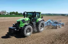 Test ciągnika Deutz-Fahr 8 na polu podczas Deutz-Fahr Power Days pod Lauingen 