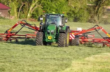 Test ciągnika John Deere 6120M opublikowaliśmy w 2020 roku w magazynie profi 5-2020.