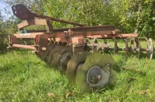 945686
