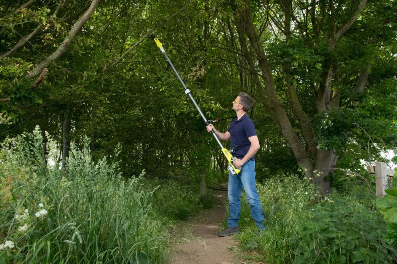 sekator na wysięgniku RYOBI RY18PLA-0 EZ REACH