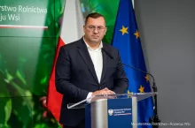 Zaliczki dopłat ruszą wcześniej. Minister podał termin wypłat