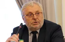 Brakuje pasz, ceny mleka niskie