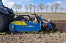 Szpadel mechaniczny wykorzystuje zasadę działania tradycyjnego ogrodowego szpadla. Jego główne narzędzie robocze stanowi wał pracujący w ziemi oraz wał doprawiający