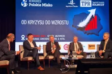Karol Bujoczek, Stefan Stachowiak, Marek Kapica, Tadeusz Proczek i Paweł Kuroczycki podczas debaty „Od kryzysu do wzrostu”